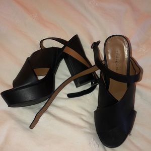 Black platform straps heels